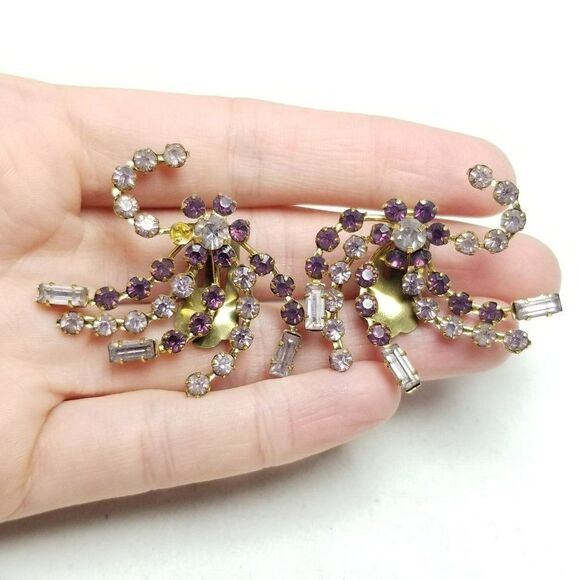 Vintage Purple Rhinestone Flower Spiral Clip On Earrings 60s Style Unique Design - Picture 1 of 7